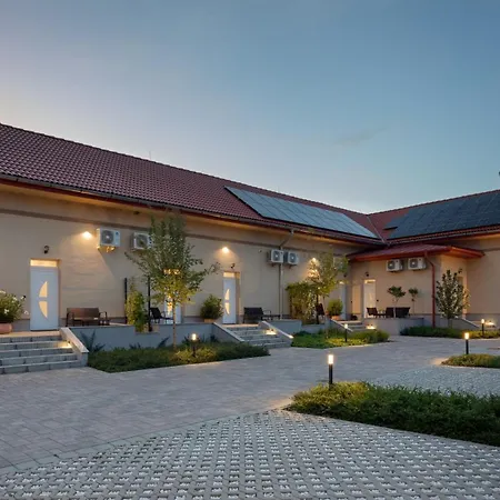 Magister Apartmanhaz Apartment Cserepfalu