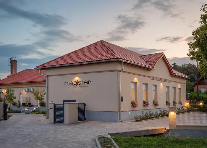 Magister Apartmanhaz Cserepfalu
